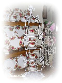 Wrought Iron Cups & Saucers Stand