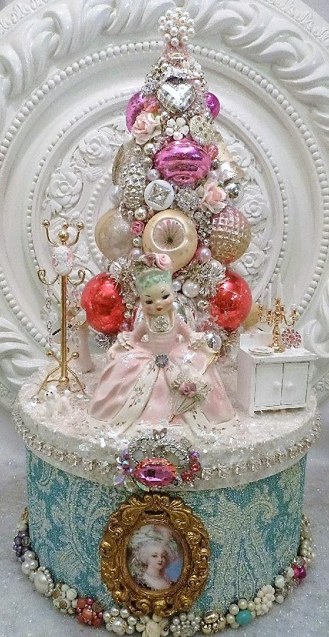 Marie Antoinette bottle brush tree Box