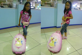 My Kids with Luggage Bag