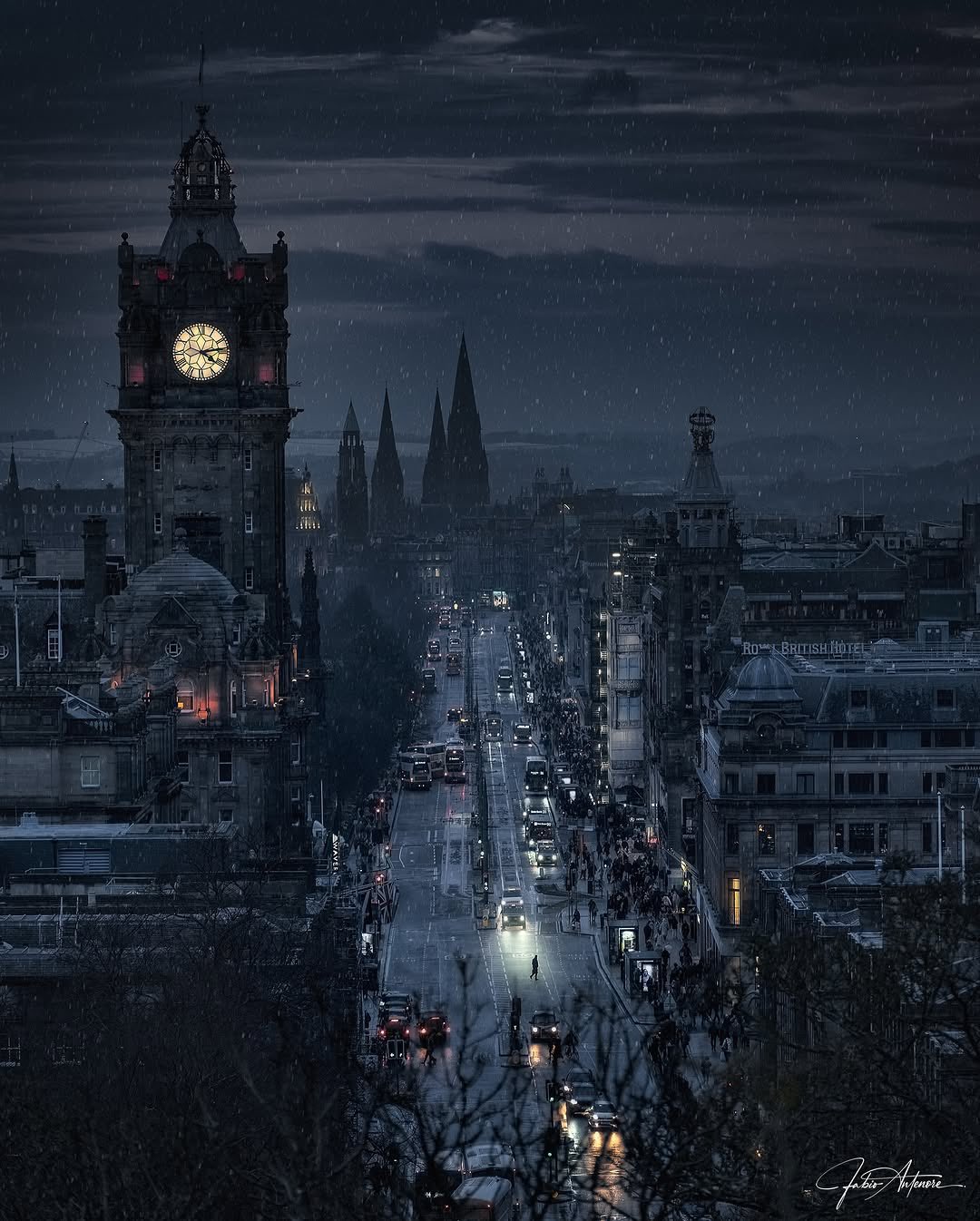 edinboroughatnight.jpg