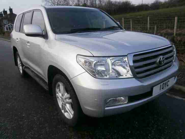 Toyota Land Cruiser V8 2011 Beautiful condition 12 Mths mot