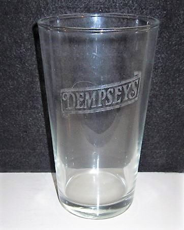 beer glass from the Dempsey's brewery in U.S.A. with the inscription 'Dempsey's'