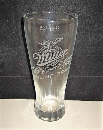 beer glass from the Miller brewery in U.S.A. with the inscription 'Miller Gunuine Braft Since 1855 Milwaukee W1.USA'