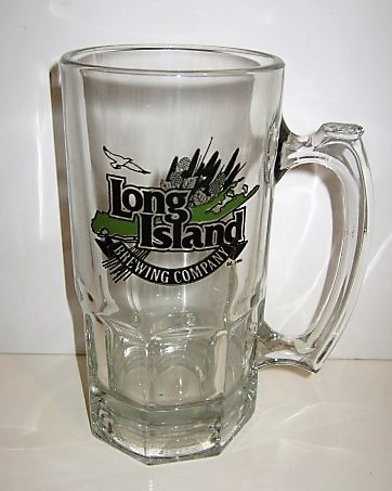 beer glass from the Long Island brewery in U.S.A. with the inscription 'Long Island Brewing Company'