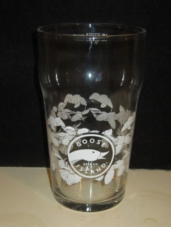 beer glass from the Goose Island brewery in U.S.A. with the inscription 'Goose Island Beer Co'