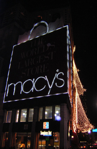 Macys sign 12-03.jpg