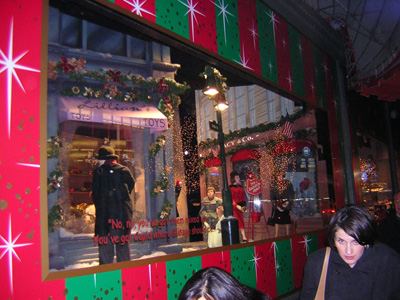 Macys street scene 12-03.jpg