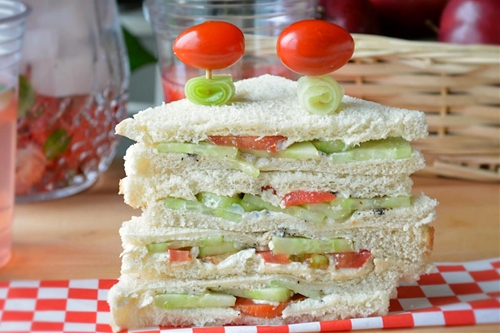 Tomato cucumber Veggie Sandwich