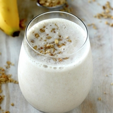 The Best Banana & Honey Smoothie EVER