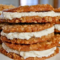 Oatmeal Creme Pies