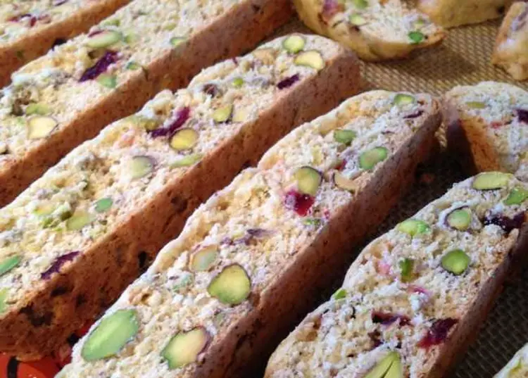 Cranberry Pistachio Biscotti