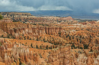 The view from Sunset Point, inviting you to explore the canyon below