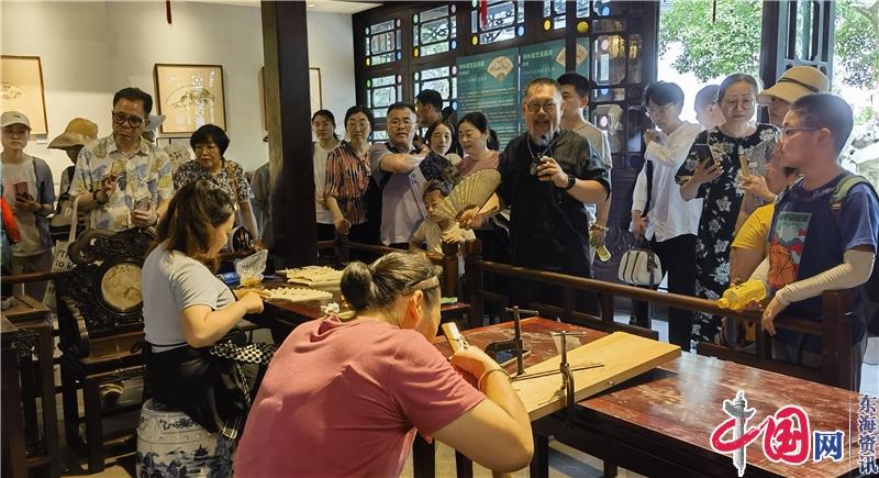 èµ´ä¸€åœºæ‰‡è‰ºç››å®´ è§…ä¸€ç¼•å¤æ—¥æ¸…é£Žâ€”â€”è‹å·žç‹®å­æž—ä¸¾è¡Œâ€œç‹®æž—çœŸè¶£ é›…ç‰©æ¸…é£Žâ€å›­æž—æ¶ˆå¤çº³å‡‰æ–‡åŒ–å±•