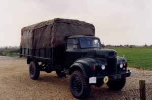 Commer Q4 3 Ton GS (YSV 178)