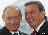 Russian President Vladimir Putin and German Chancellor Gerhard Schroeder