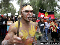 Aborigine protester outside parliament in Canberra (12 February 2008)