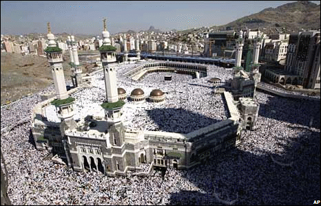 Muslim pilgrims in Mecca 