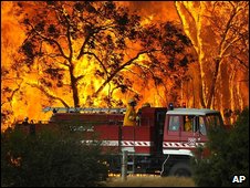 Wildfire near Tonimbuk, Victoria, Australia (7 February 2009)