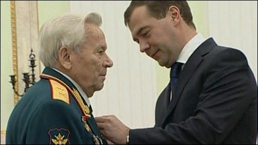 Mikhail Kalashnikov and President Dimitry Medvedev 