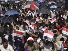 Followers of Moqtada Sadr attend Friday prayers in Sadr City