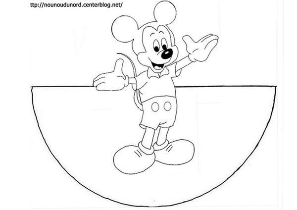 coloriage cône de  Mickey  et Minnie