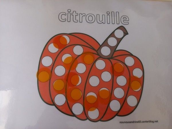 citrouille halloween affiche à colorier gommettes