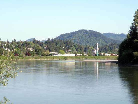 Looking across the Skagit River towards Mount Vernon.