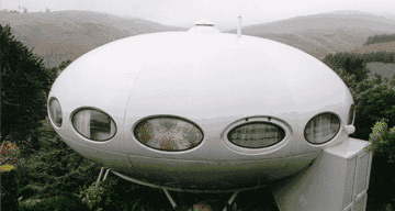 Link to Historic prefab: Venturo and the Futuro House