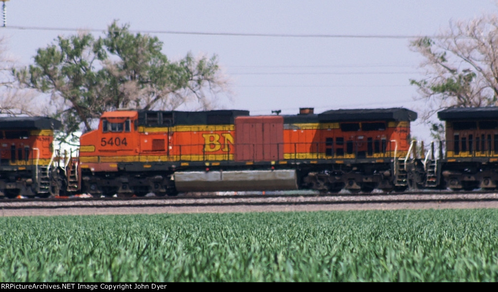 Barn Door BNSF 5404