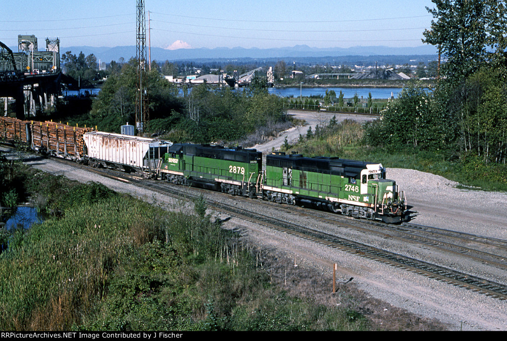 BNSF 2746