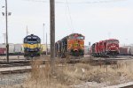 DME 6055 & BNSF 5287 sit in front of other power as a long line of CP power sits nearby