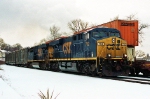 CSX 702 on Q-410