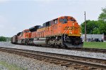 BNSF 8758 on NS 732