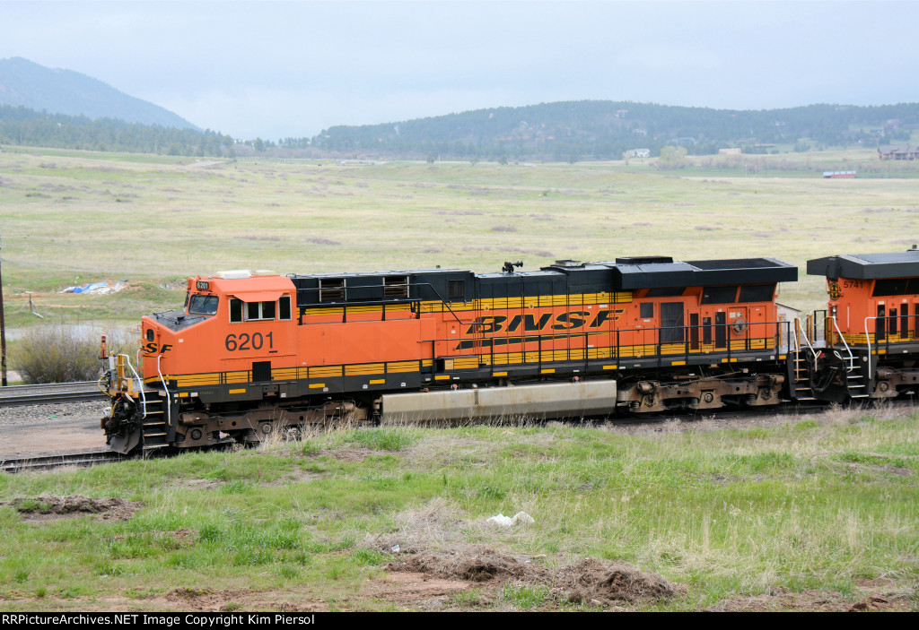 BNSF 6201