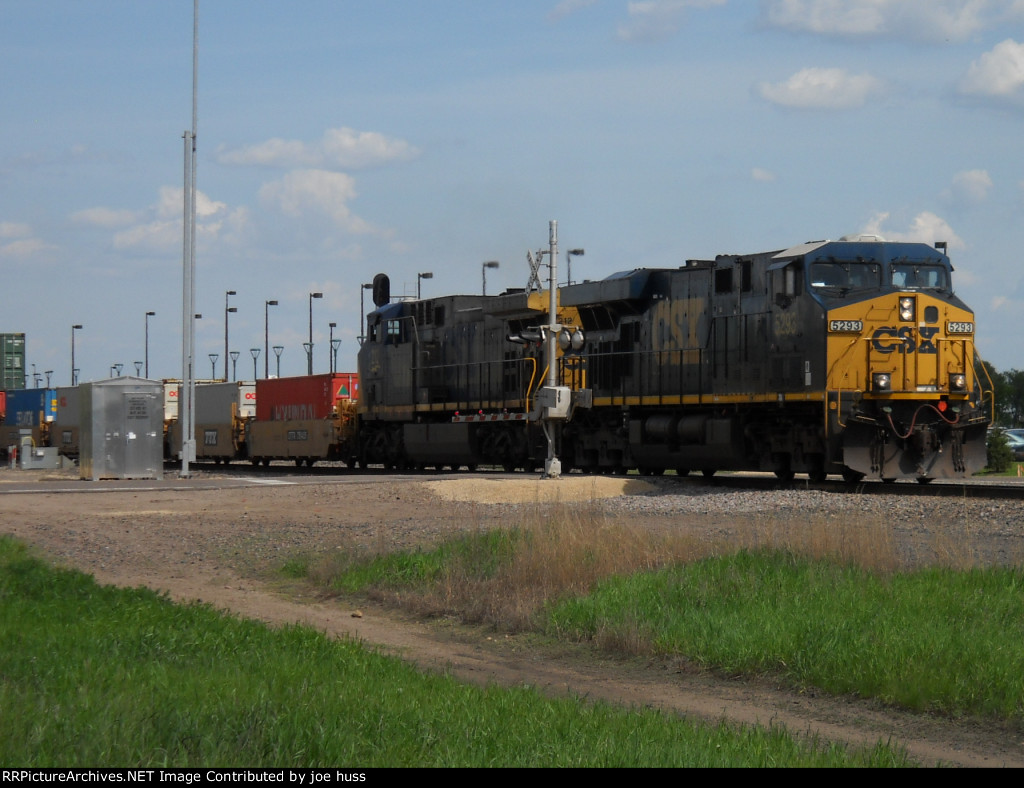 CSX 5293 West