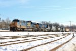 CSX 916 on Q-434