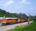 BNSF 5690 (AC44CW) 8978 (SD70MAC)