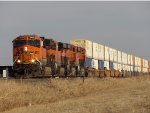 BNSF ET44C4 3929