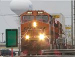 BNSF ET44C4 3929