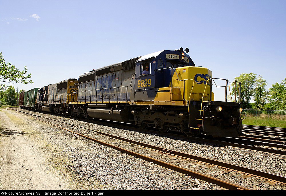 CSX 8829