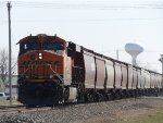 BNSF ES44C4 6757