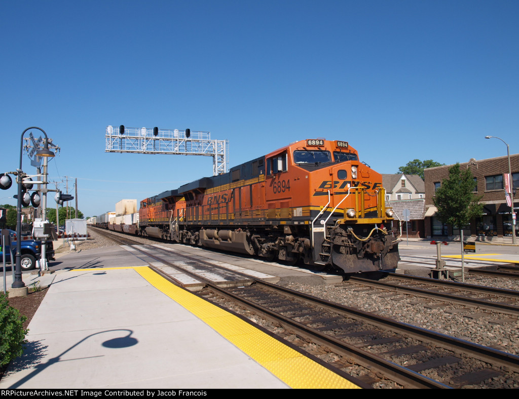 BNSF 6894