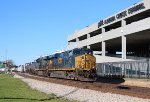 CSX 3227 leads the Q521