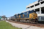 CSX 3227 leads the Q521