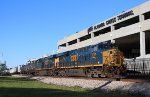 CSX 3227 leads the Q521