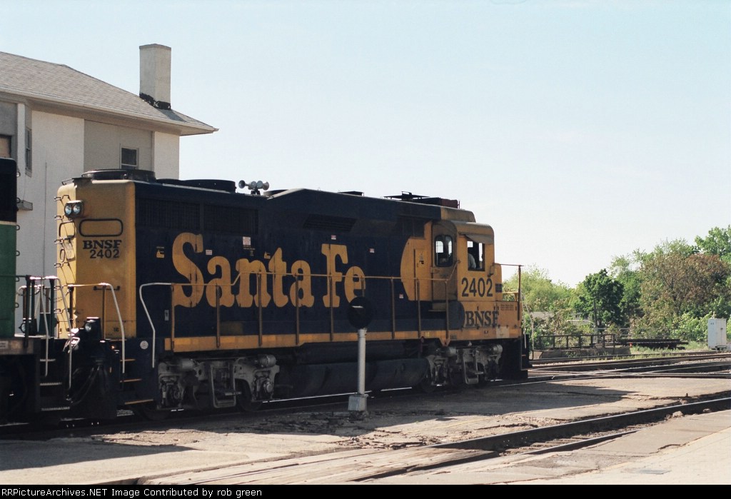 BNSF 2402