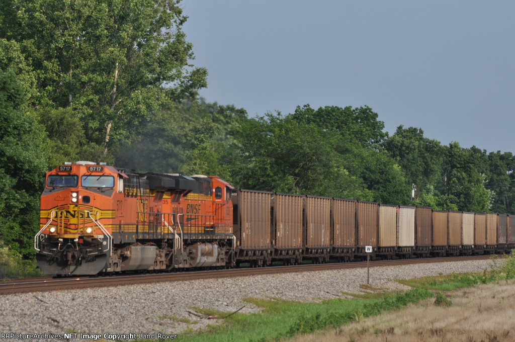 BNSF 5717 On NS 702 Westbound 