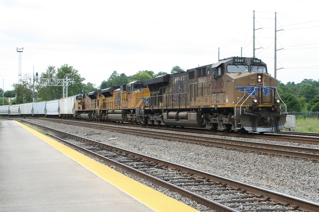 UP NB freight