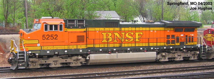 BNSF 5252