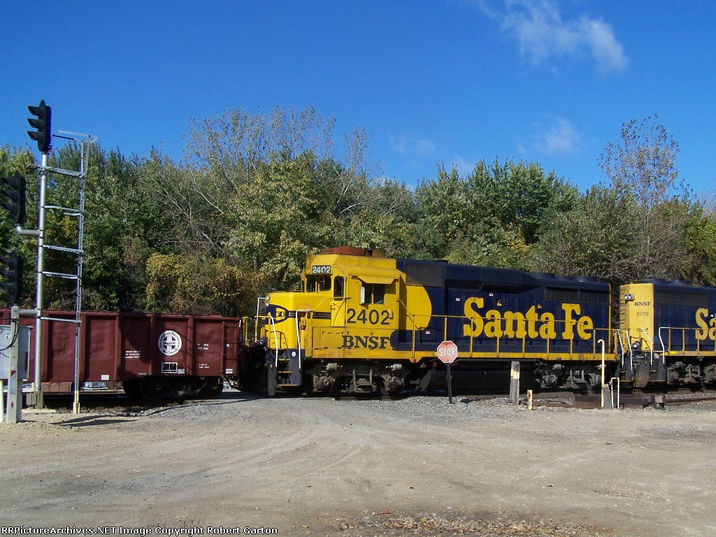 BNSF 2402